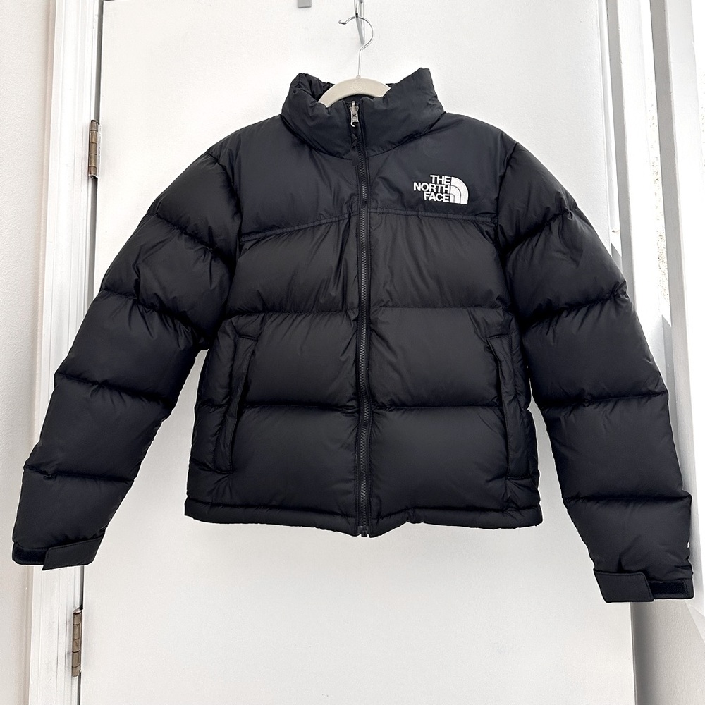 THE NORTH FACE WOMEN’S 1996 RETRO NUPTSE JACKET